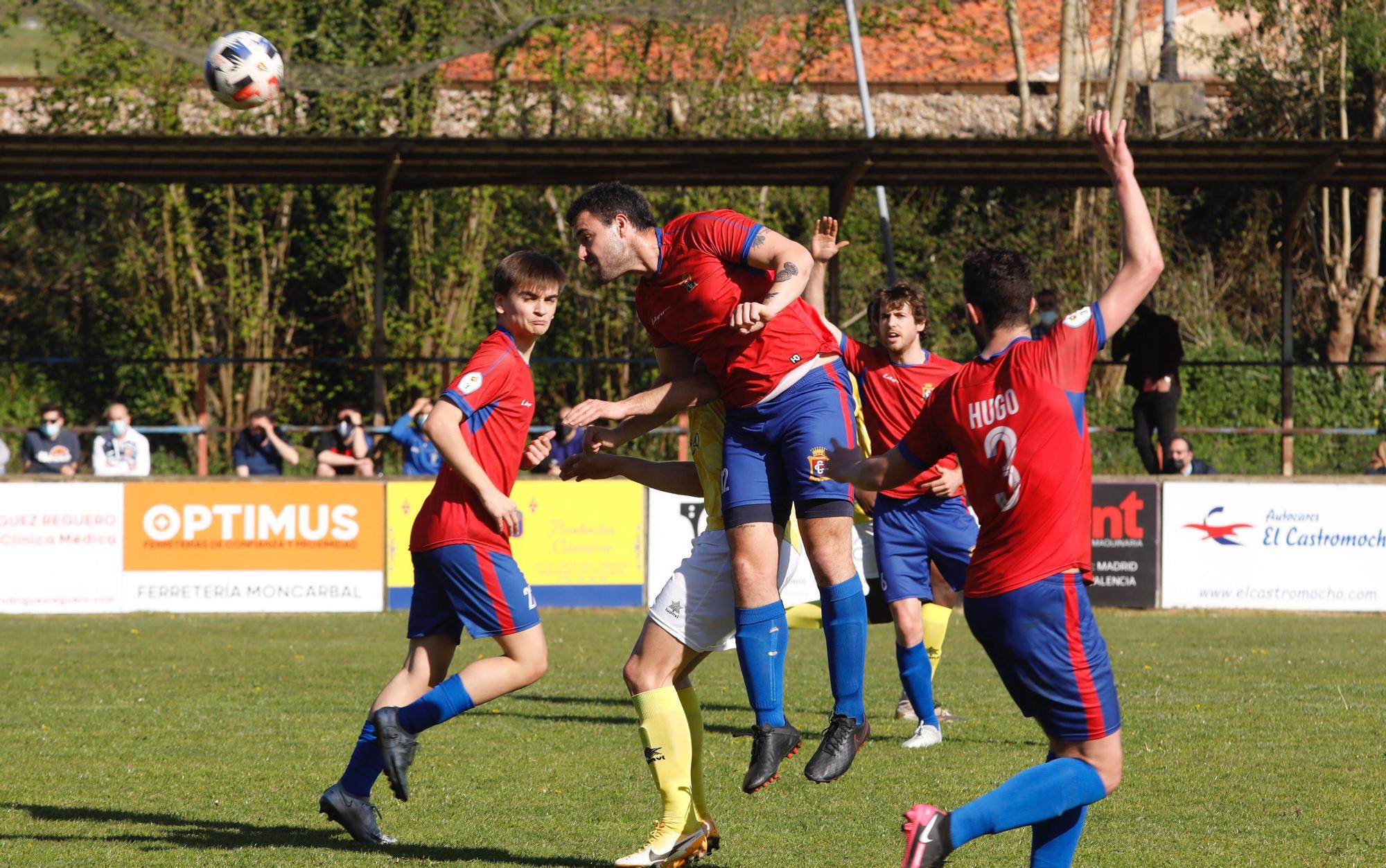 Las mejores imágenes de la jornada en la Tercera División de Asturias