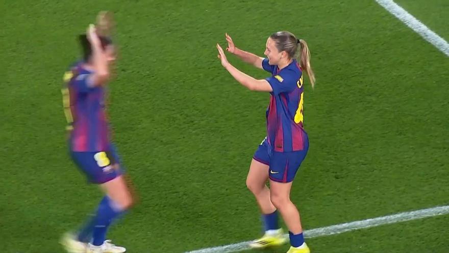 ¡Carla Julià hizo magia dentro del área dando el cuarto gol!