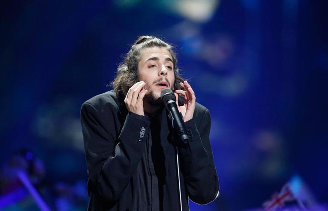 Salvador Sobral en su actuación en Eurovisión 2017