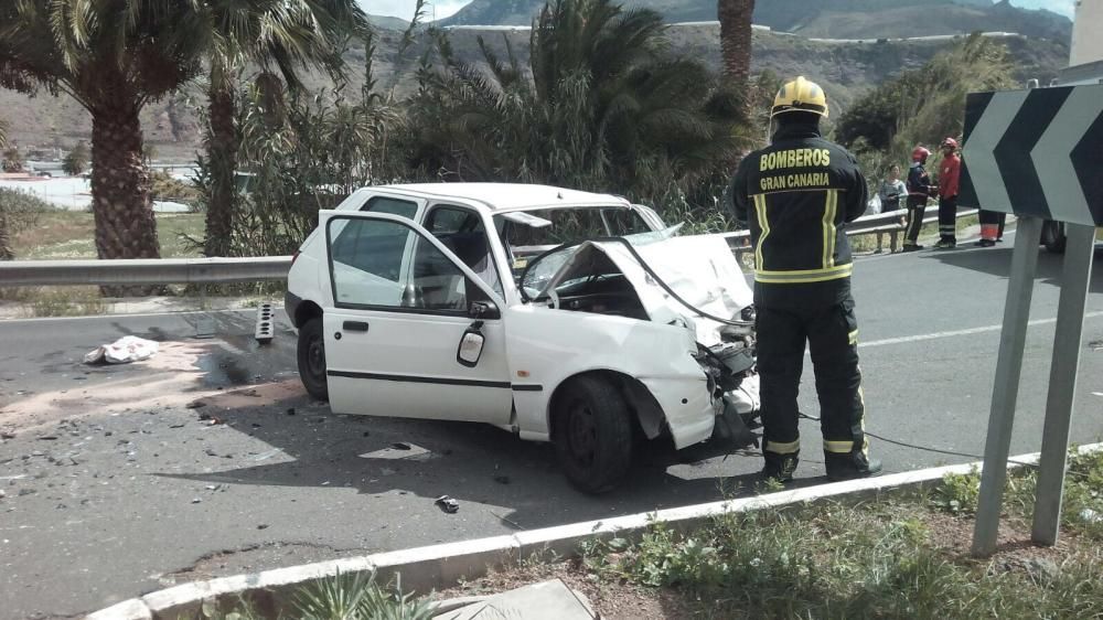 Muere una mujer en un accidente de tráfico en La Aldea