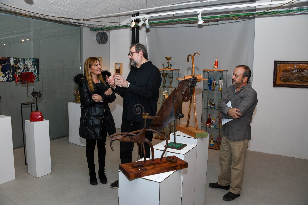 Martínez, Borràs y Casadevall, durante la inauguración de la exposición