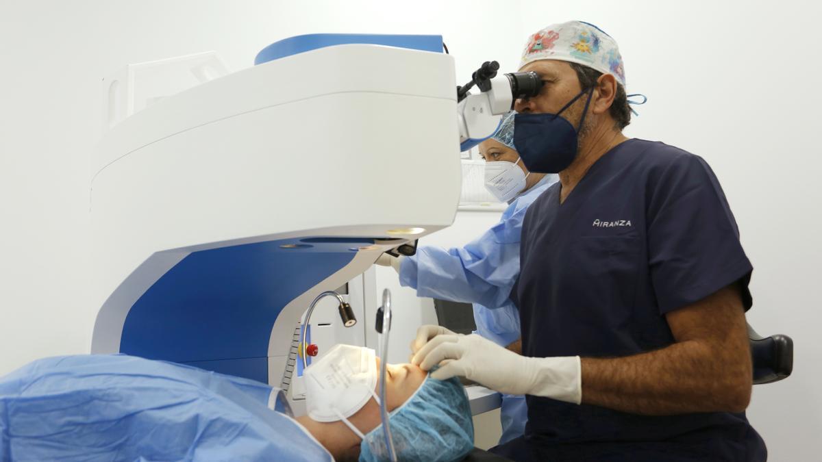 En los centros Miranza se lleva a cabo una cirugía personalizada de la catarata.