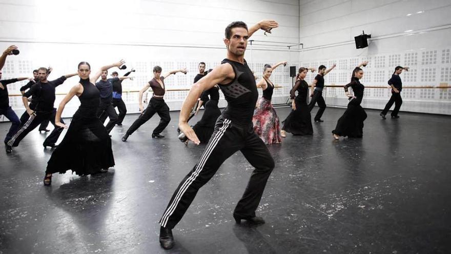 El coreógrafo Antonio Najarro, que actúa esta sábado en el Palacio Valdés: "Lo que ocurre, sobre todo en España, es que le falta mucha visibilidad a la danza española"