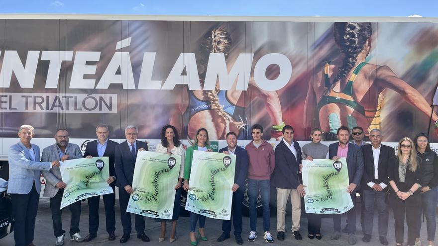 El Triatlón de Fuente Álamo cumple 32 años el sábado