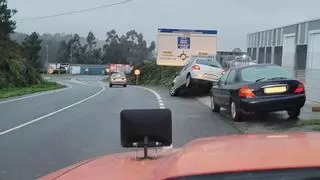 Otra salida de vía en la carretera Catoira-Caldas