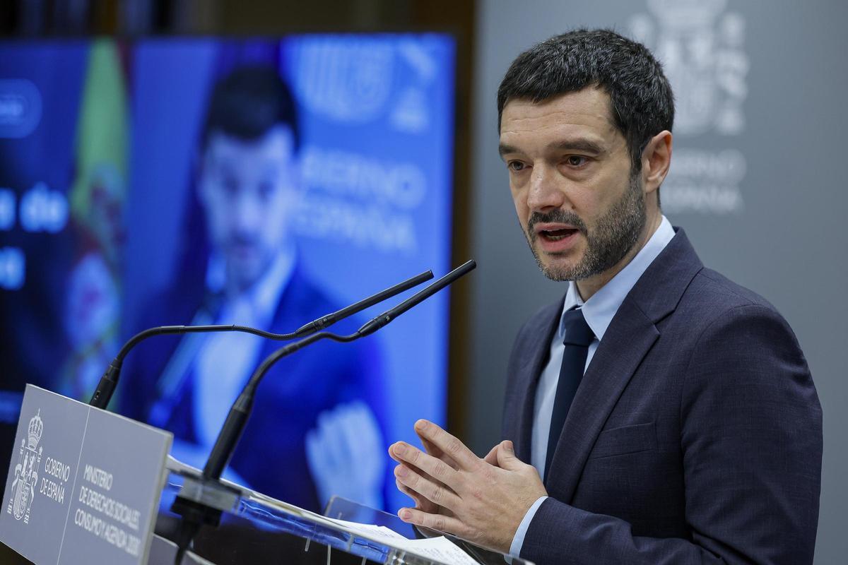 Bustinduy anuncia una sanción de 64 millones a Airbnb y se compromete a "poner coto a la especulación con la vivienda".