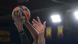 La quarta victòria confirma la rehabilitació del Barça 