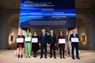 La Fundación BBVA y la Real Sociedad Española de Física premian a tres profesores de Gandia