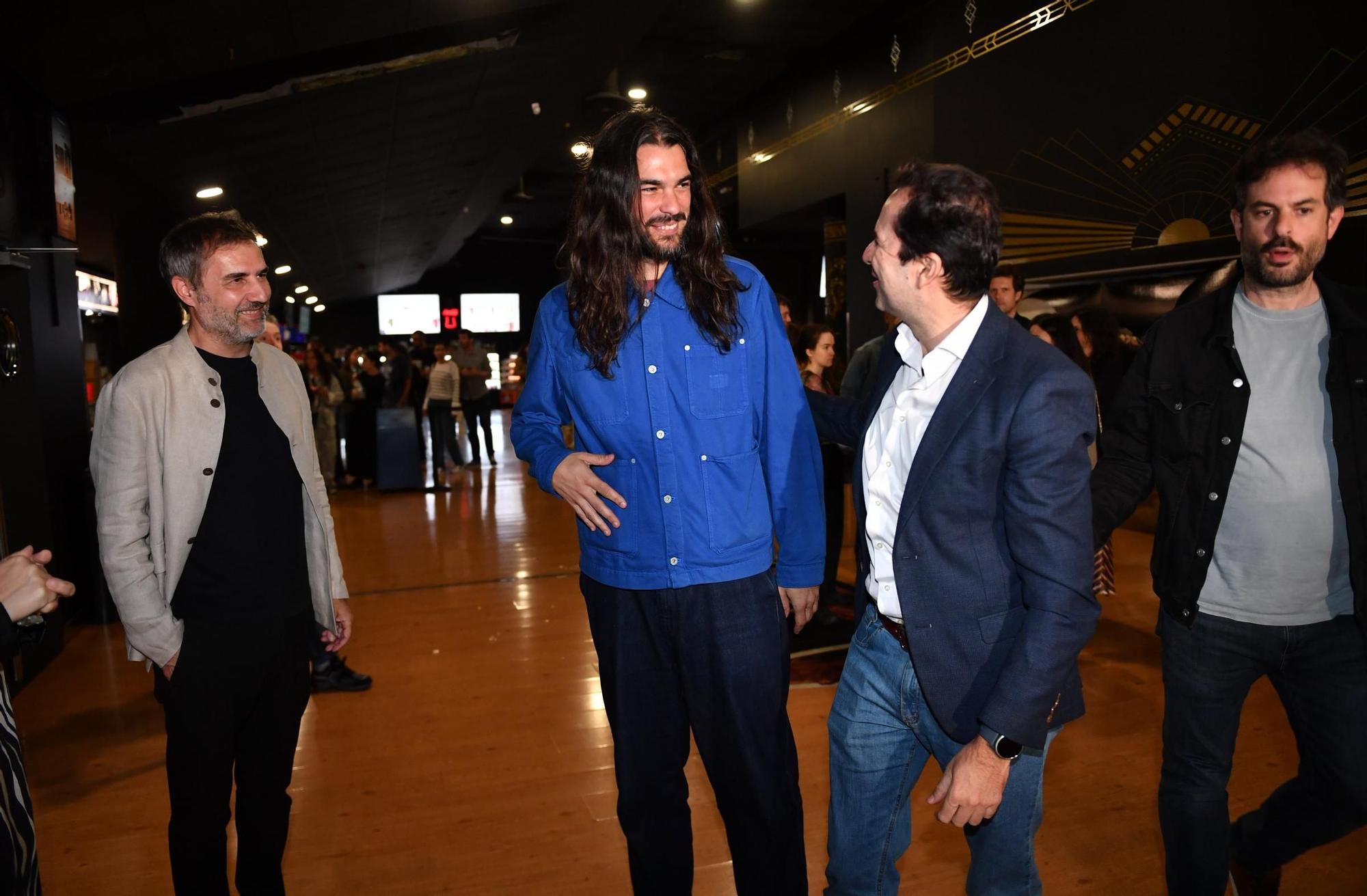 Oliver Laxe acude al estreno en salas de 'Sirat' en A Coruña