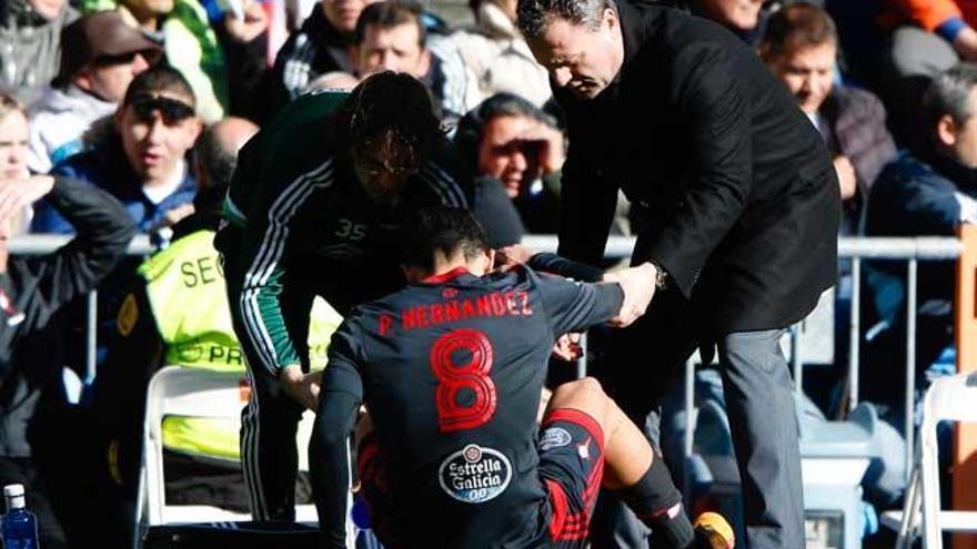 El &quot;Tucu&quot; Hernández lesionado en el Bernabéu //Enrique de la Fuente/LOF