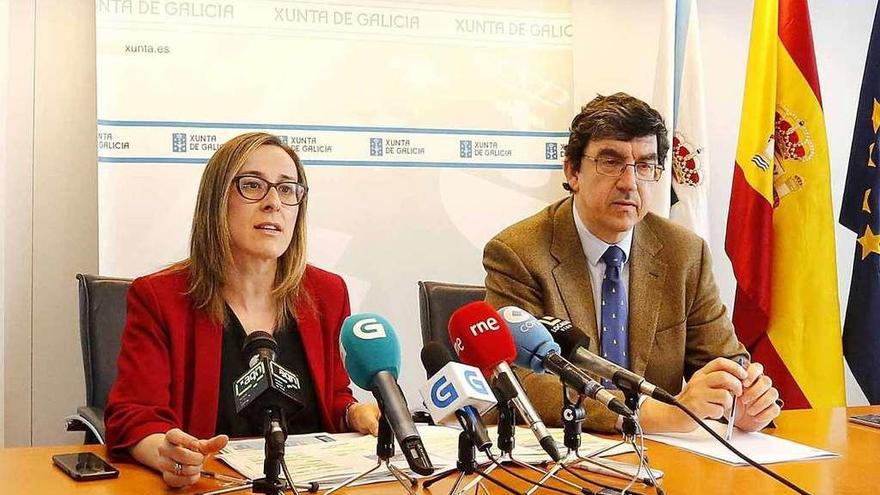 Ethel Vázquez e Ignacio López-Chaves, ayer en la presentación en Vigo. // Fdv