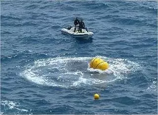 Detonen una mina de la Segona Guerra Mundial enmig de la badia de Sant Feliu