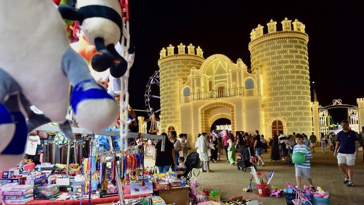Vídeo | La feria ya ilumina Badajoz