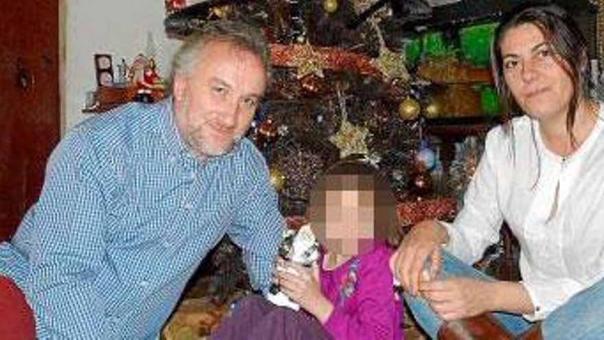 Piden dos años de cárcel por pornografía infantil para los padres de Nadia