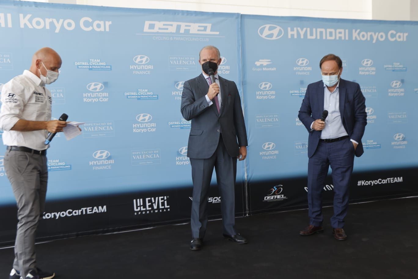 Presentación del equipo ciclista Hyundai Koryo Car