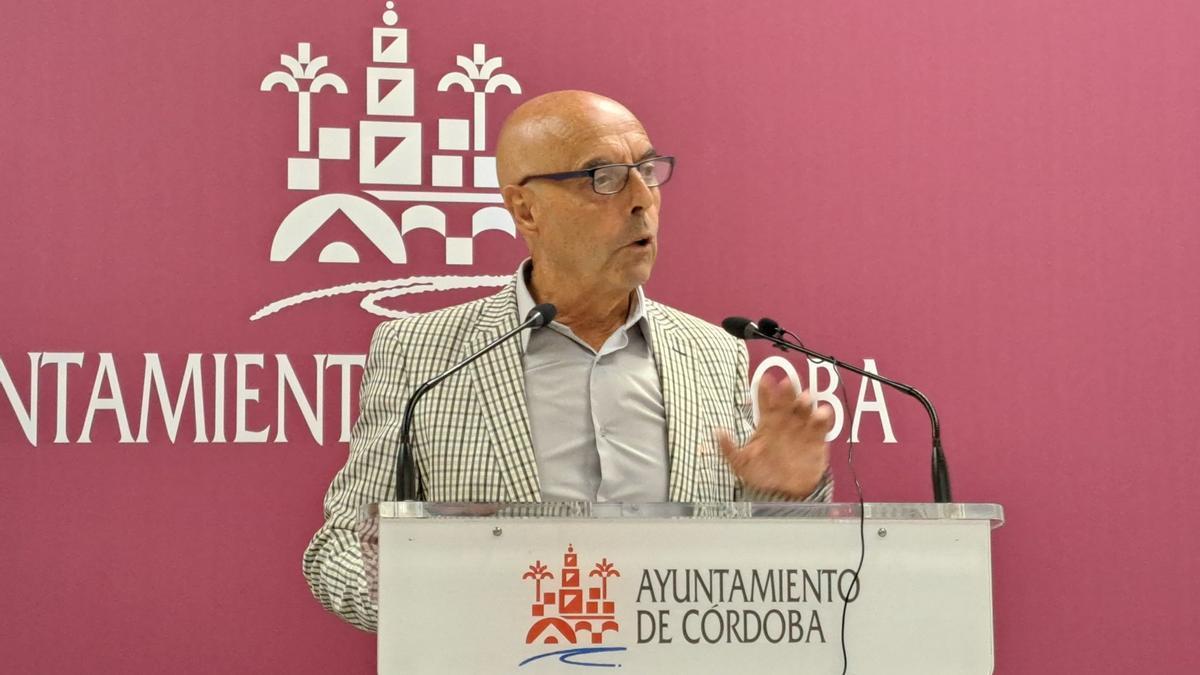 El portavoz del PSOE, Antonio Hurtado.
