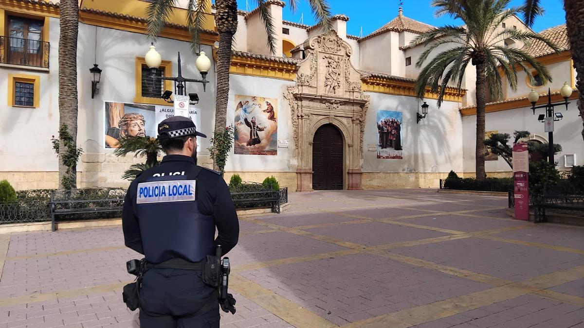 Patrulla policial en San Cristóbal, Lorca.