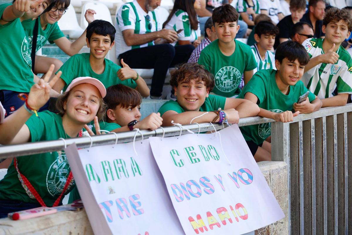 Córdoba CF-Sporting de Gijón | Las imágenes de la afición en El Arcángel