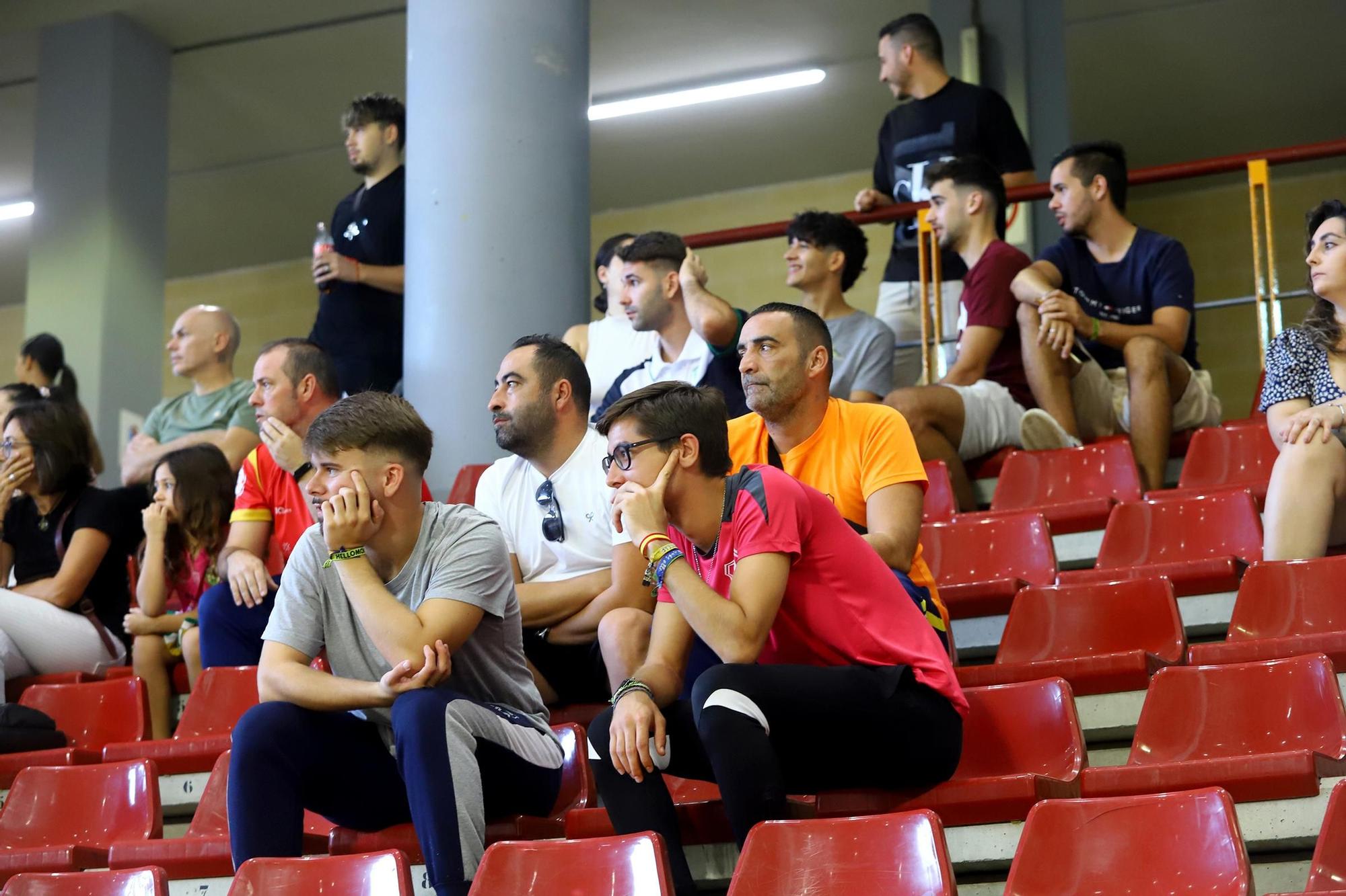 El derbi Córdoba Futsal B - Beconet Bujalance, en imágenes