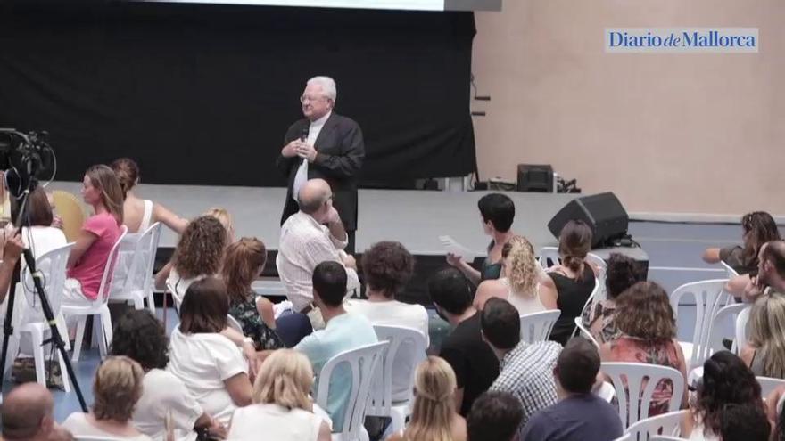 Despedida del obispo Salinas a los profesores de centros diocesanos