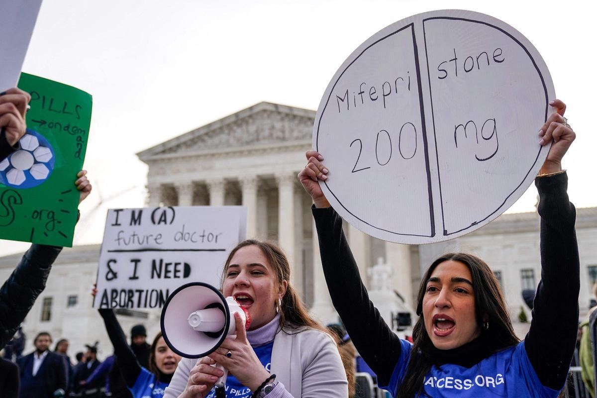 La Corte Suprema de Estados Unidos escucha argumentos sobre el fármaco abortivo mifepristona