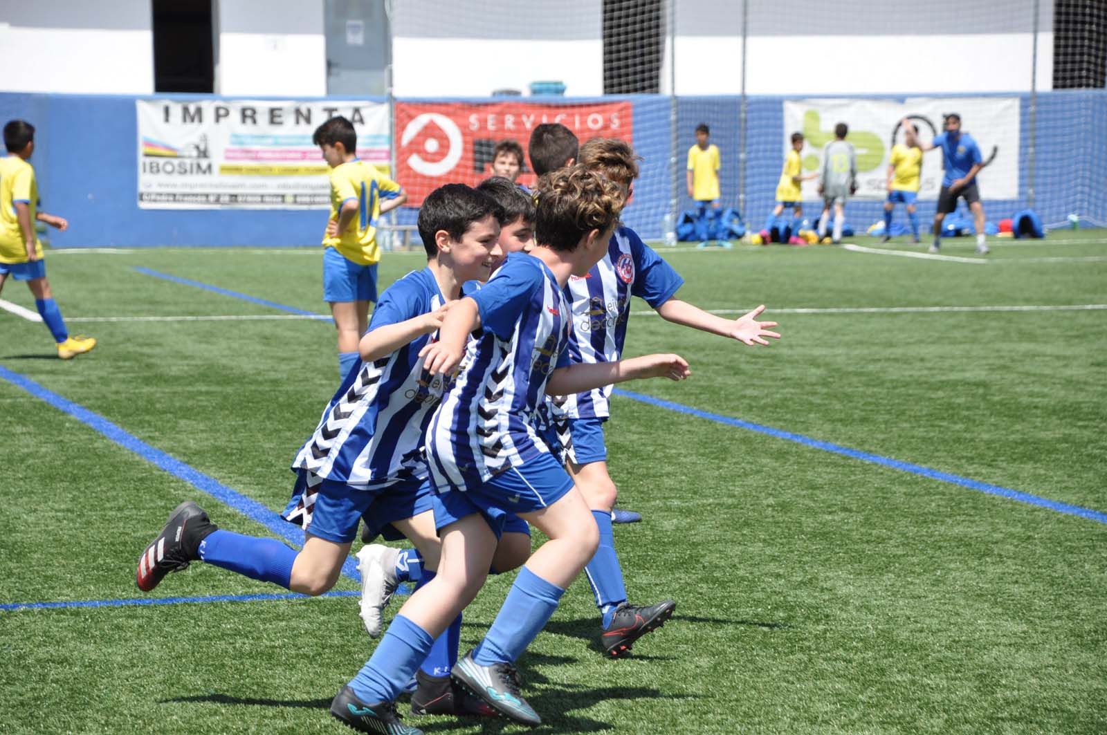 El fútbol base vuelve a sonreír