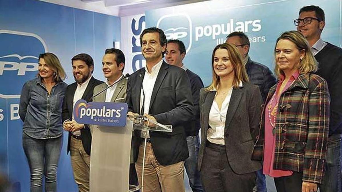 Biel Company, líder en 2019 del PP, compareció junto a Marga Prohens tras conocerse los resultados de las elecciones generales del 10N
