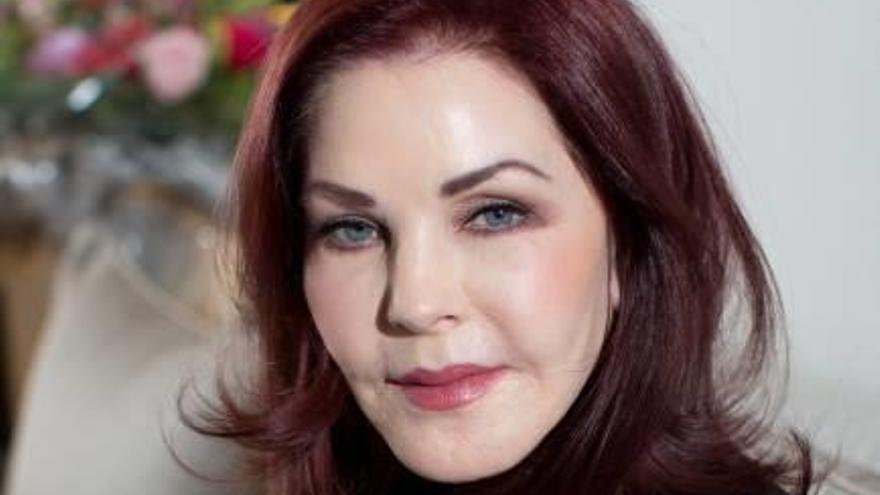 Priscilla Presley resucita a Elvis para una gira sinfónica