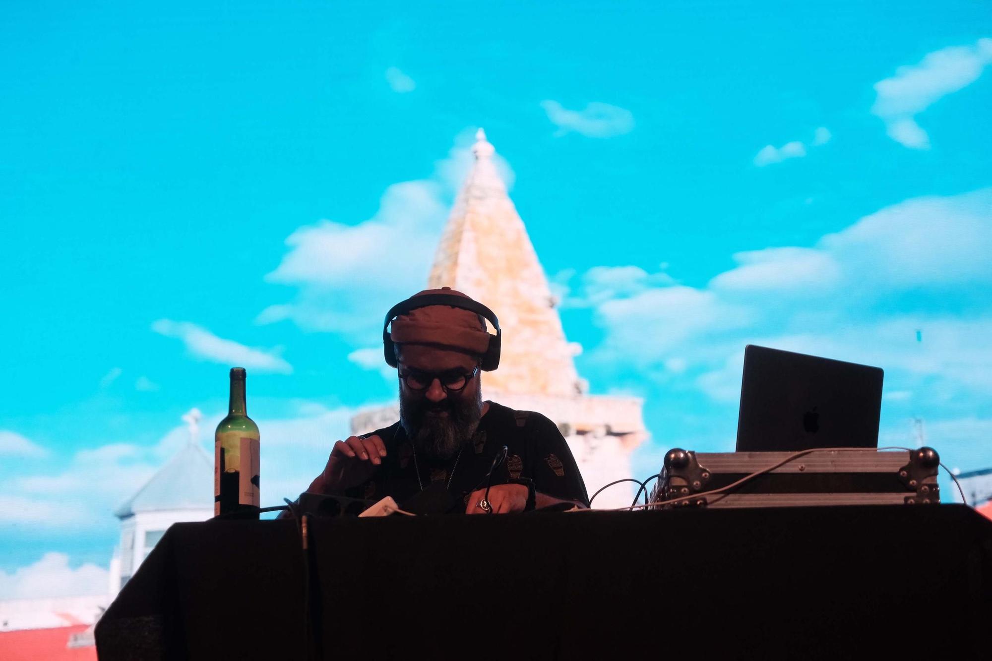 El muelle de la Batería vive ‘La Revolución Sexual’ con La Casa Azul