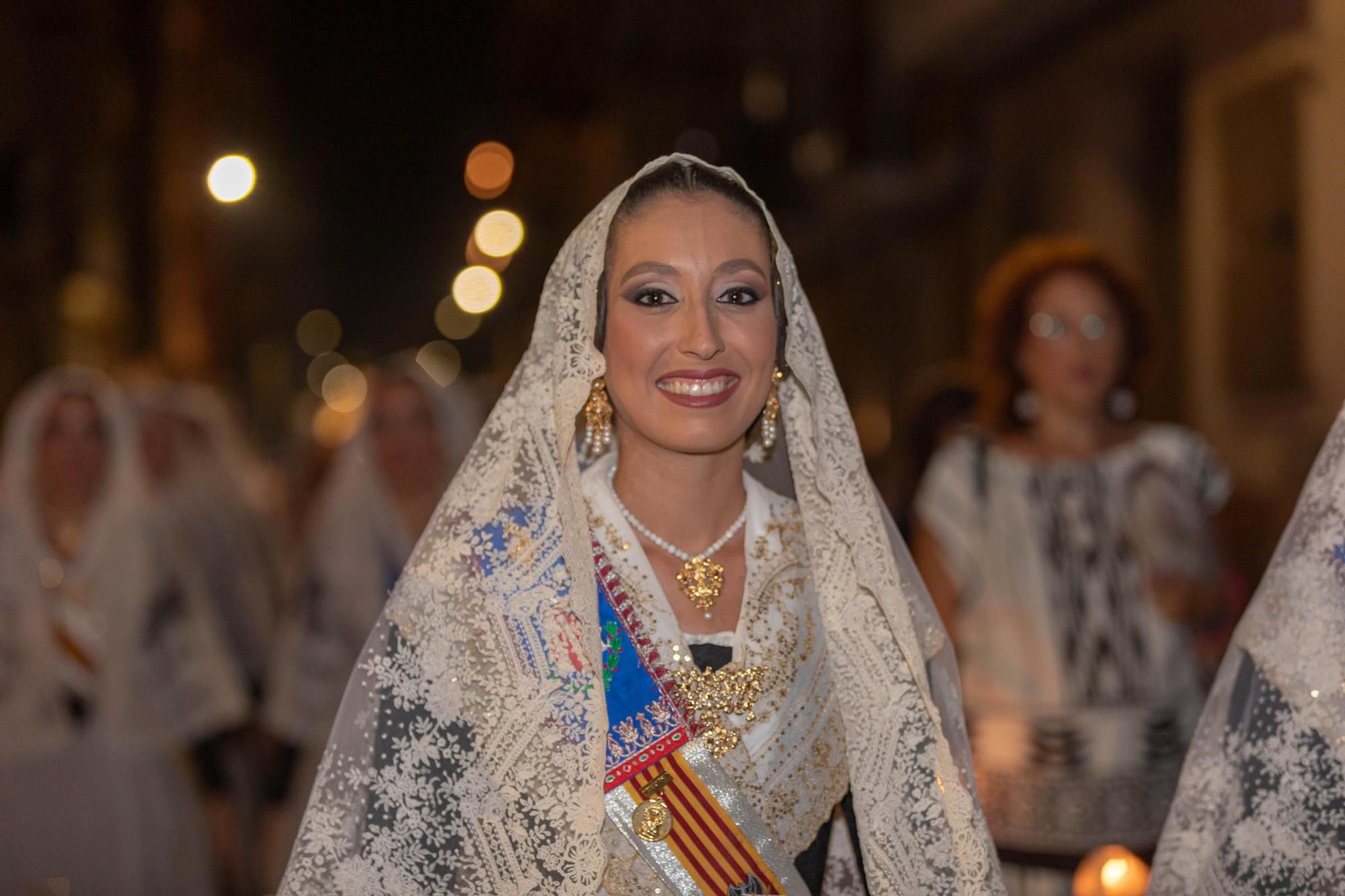 Cita fallera en la procesión de Xirivella