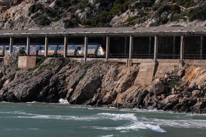 Cortada la R2Sud de Rodalies entre Sitges y Vilanova por un atropello