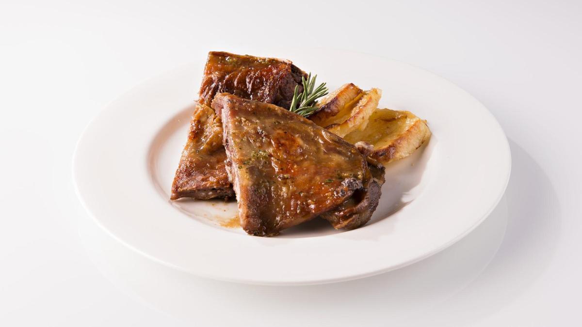 El Restaurante Gayarre ofrece toda una experiencia gastronómica para el día del Pilar con un menú especial para este año.