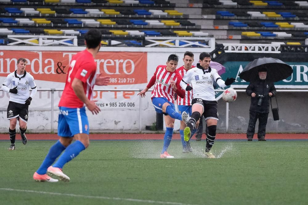 El partido entre el Caudal y el Sporting B, en imágenes