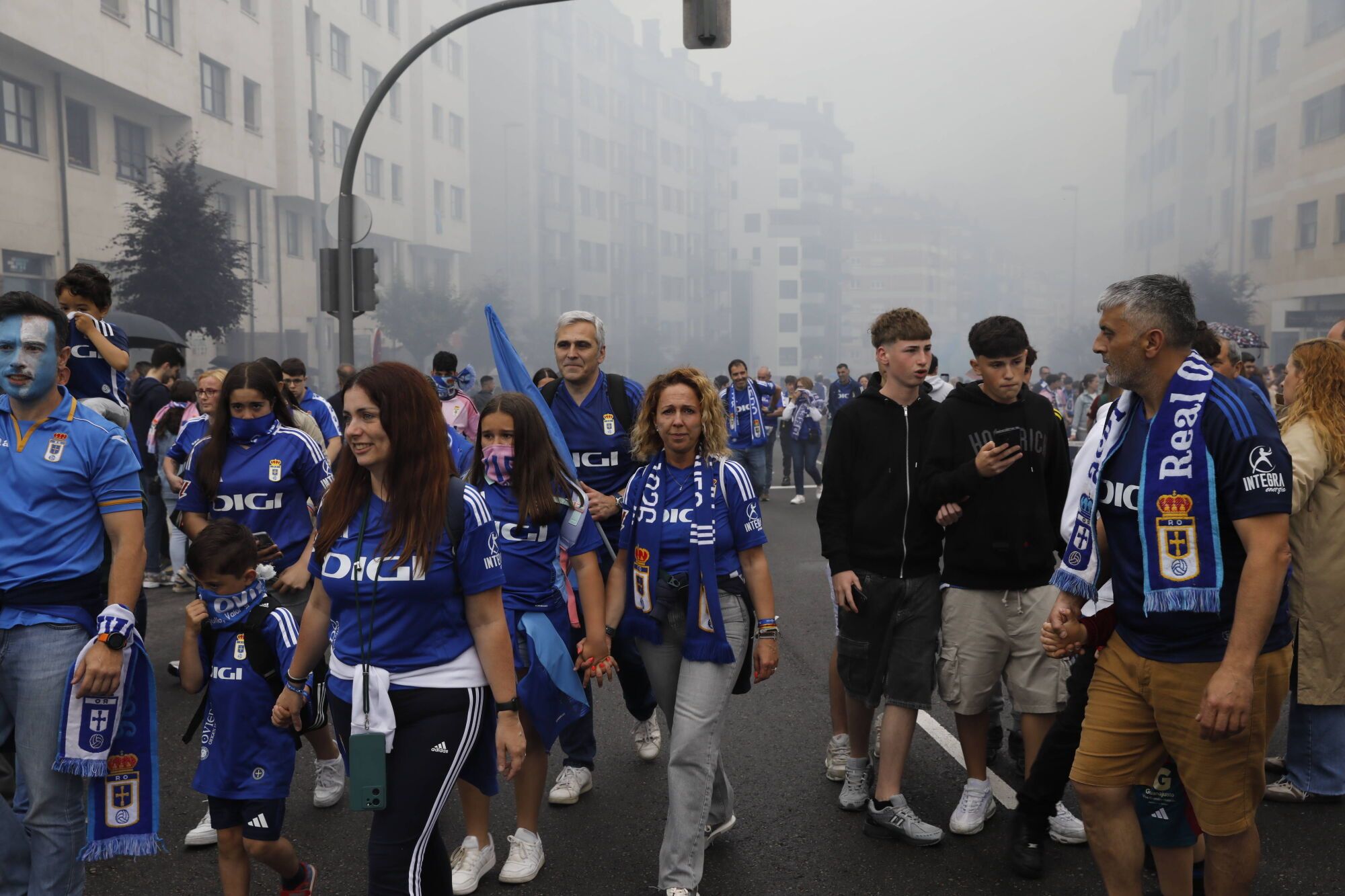 Así fue el recibimiento de la afición al Real Oviedo y toda la previa del último partido de la temporada