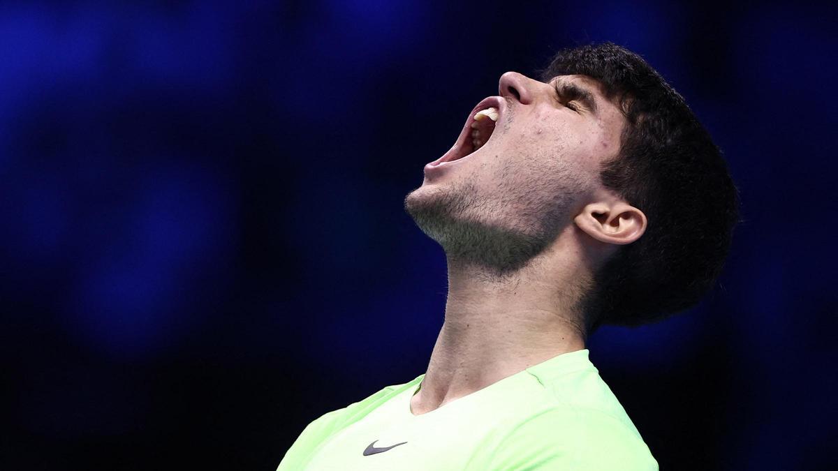 Carlos Alcaraz, durante su duelo contra Medvedev en las ATP Finals.