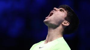 Alcaraz tomba Medvédev i s’enfrontarà a Djokovic a les semifinals