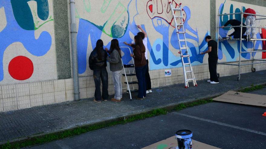 Mural sobre la igualdad en el deporte en el IES Rodeira. | FDEV