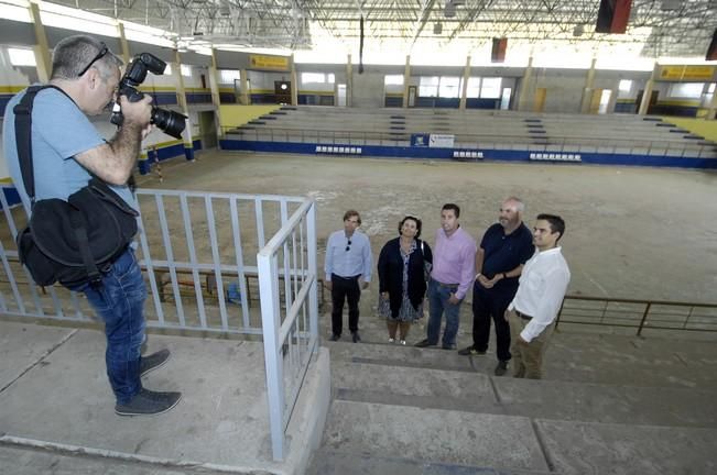 PABELLON DE DEPORTES JUAN CARLOS HERNANDEZ