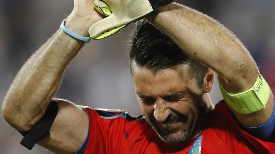 Gesto extraordinario de Gianluigi Buffon.