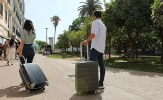 Los hoteles de Málaga cierran el verano con nuevo récord de turistas y rozan el de pernoctaciones