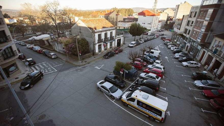 El proyecto tendrá que actuar sobre la plaza, la zona de robleda y las calles que lo rodean.// Bernabé/Cris M.V.