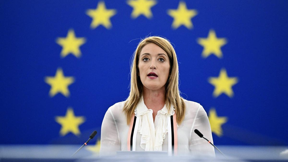 La presidenta del Parlamento Europeo, Roberta Metsola, durante su rueda de prensa de este lunes.