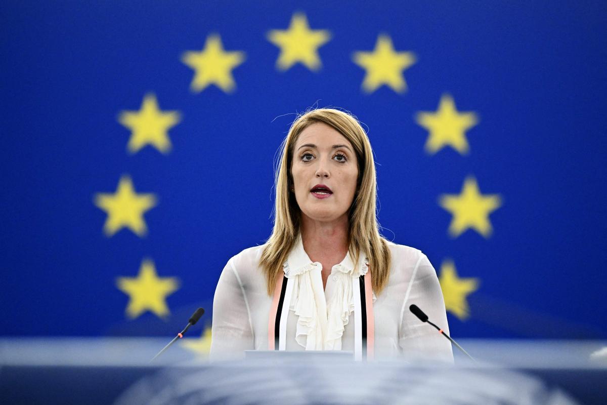 El Parlament Europeu llança el procediment per retirar la immunitat parlamentària a dos eurodiputats esquitxats pel Qatargate