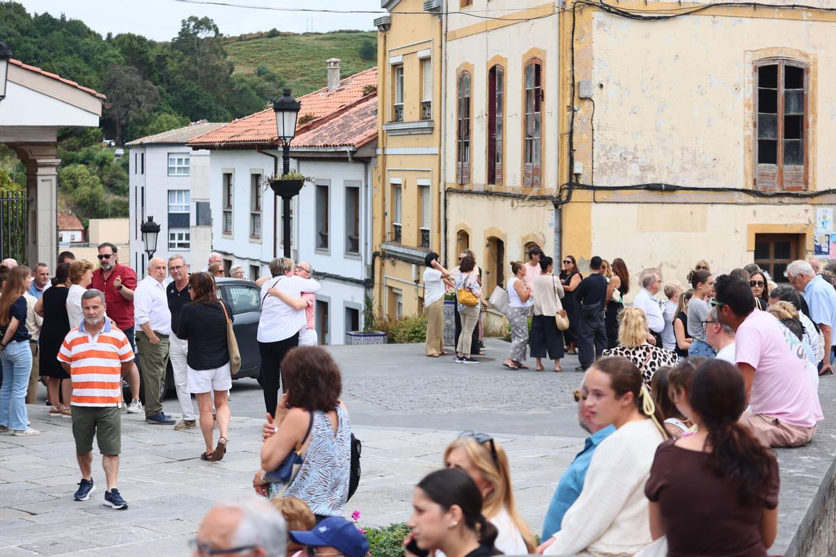 Funeral en Candás por Luis Ángel Echevarría, padre de Paula Echevarría