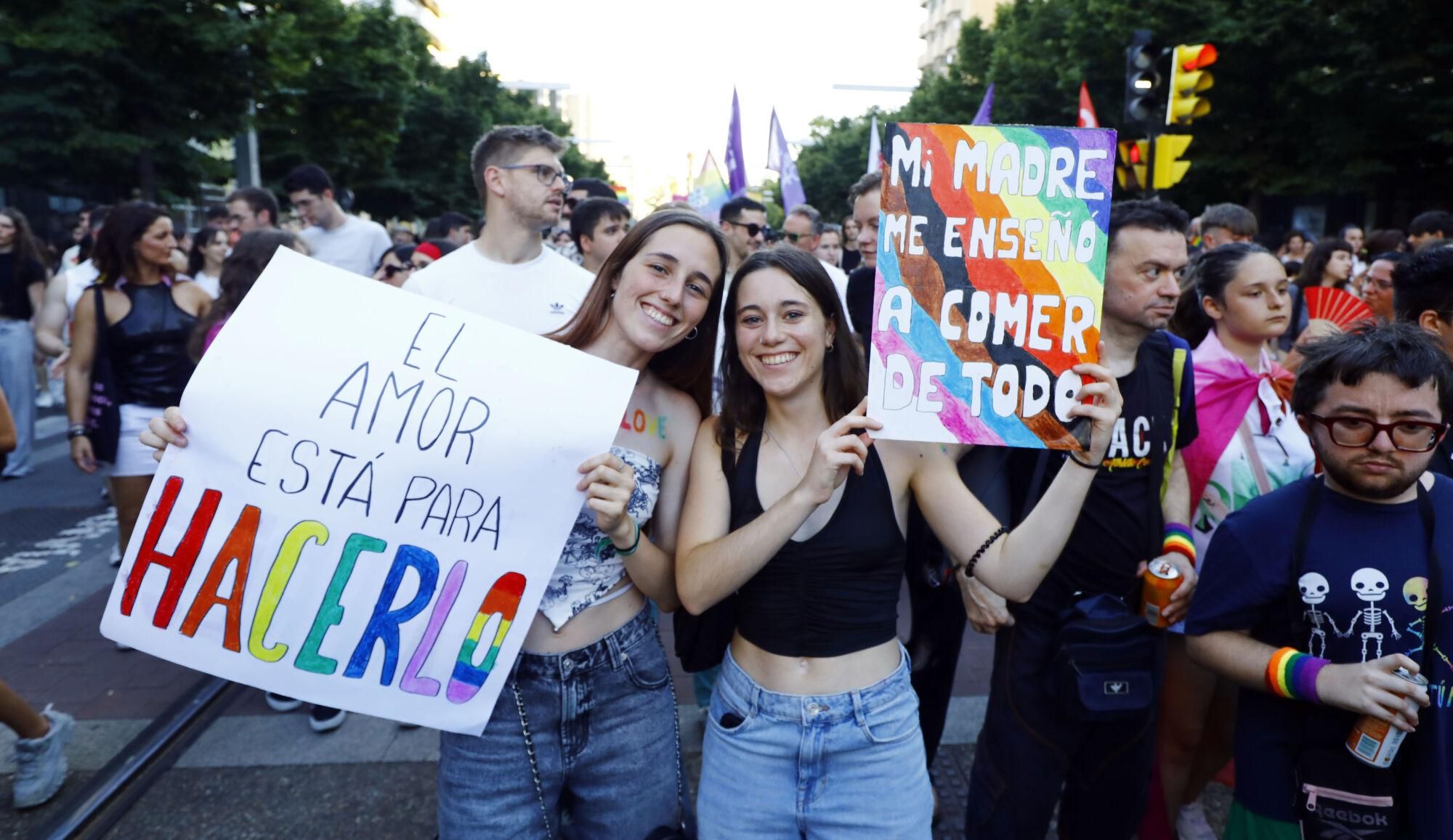 MARCHA DEL ORGULLO GAY LGTBIQ HOMOSEXUALES