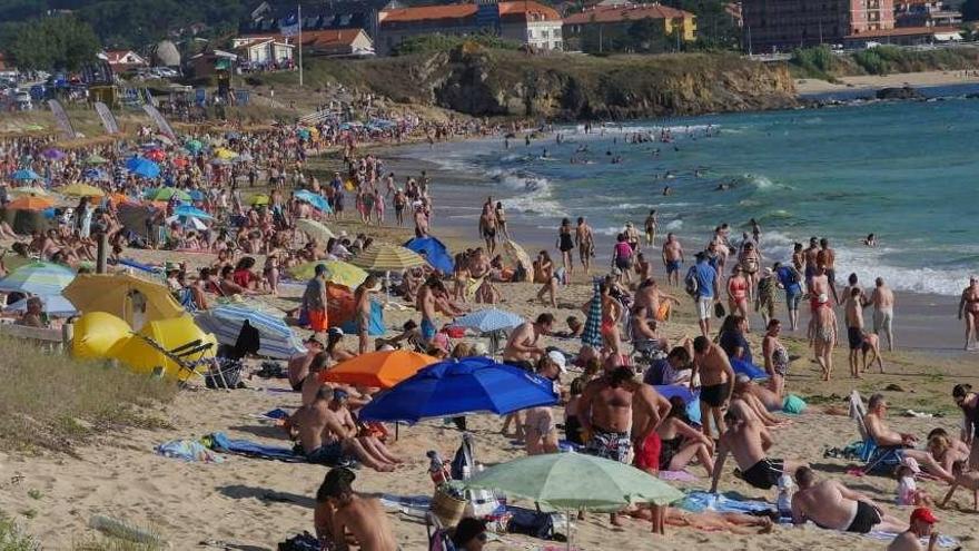 O Grove también es el lugar más elegido para disfrutar del tiempo de verano. // Muñiz