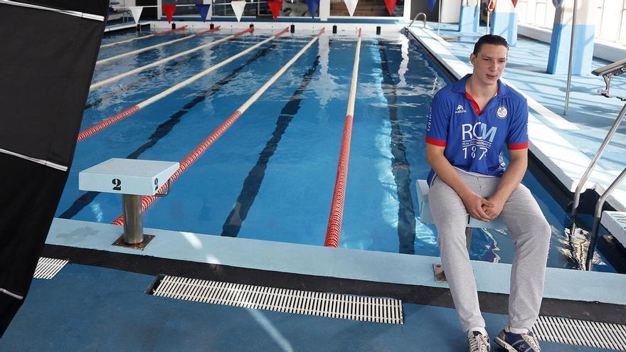 Nikita Terentievev, nadador ucraniano en Málaga: El valor de la familia