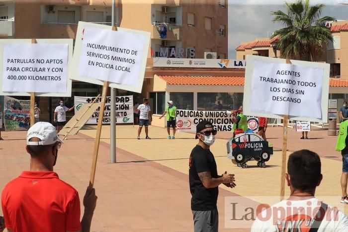 Protesta de policías en La Manga