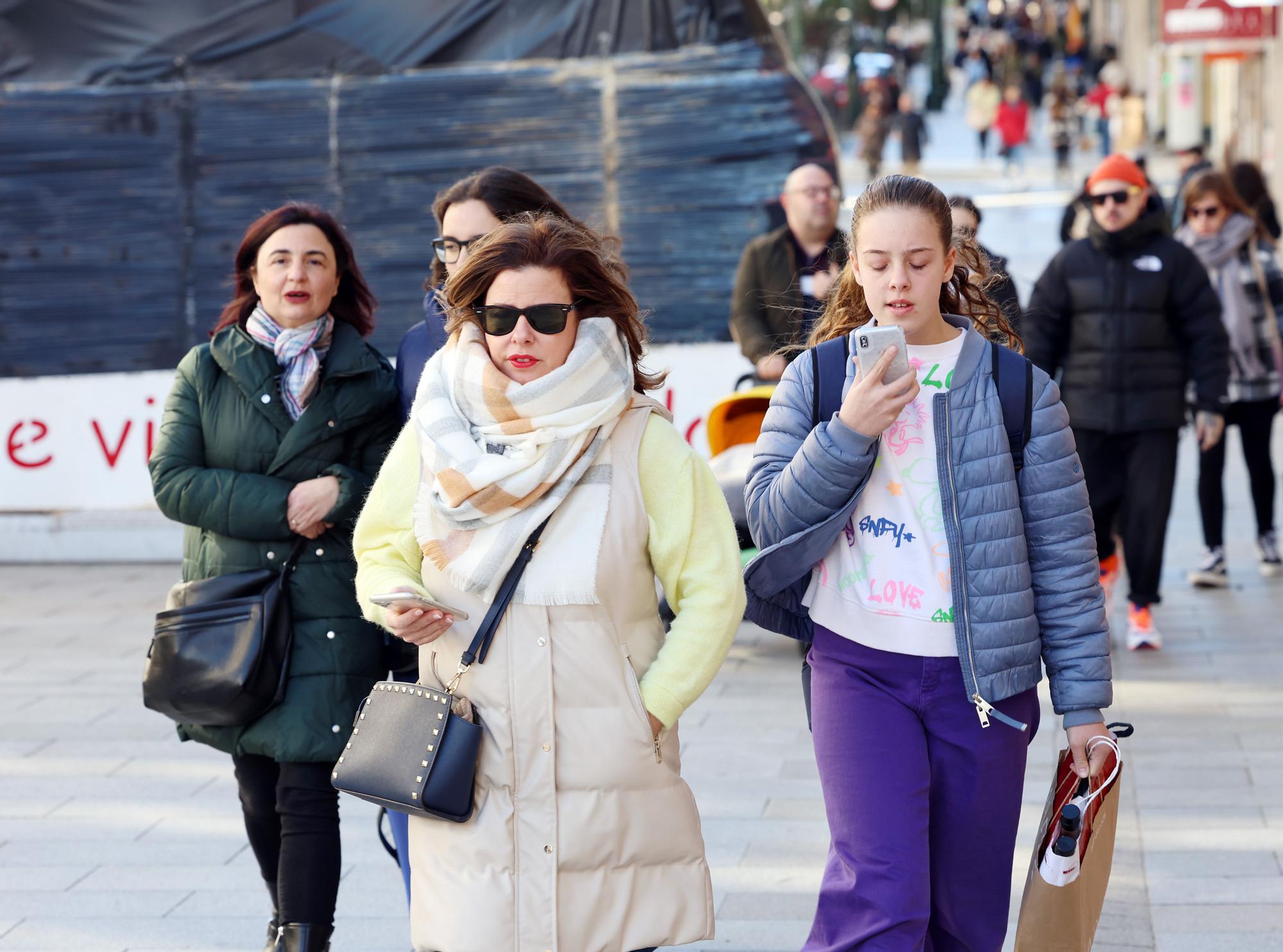 Gafas de sol maridan con gorros y bufandas