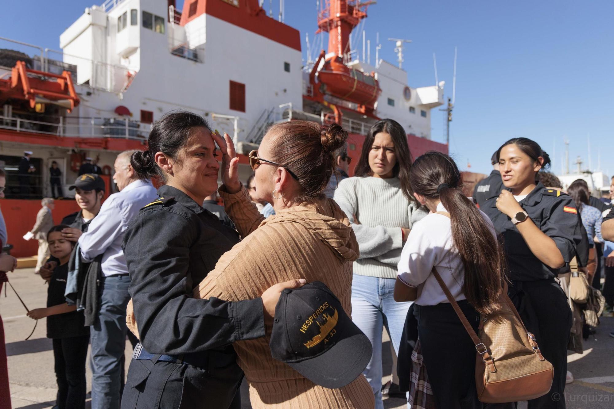 Las imágenes de la despedida del buque Hespérides en Cartagena
